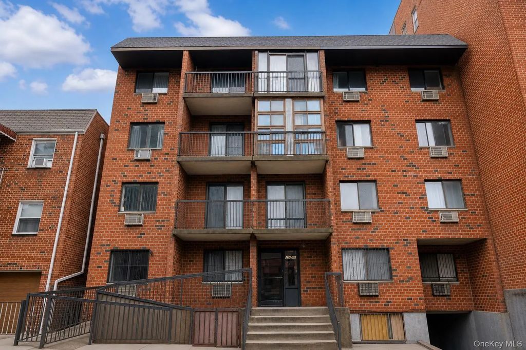 14434 37th Avenue # 402, Flushing