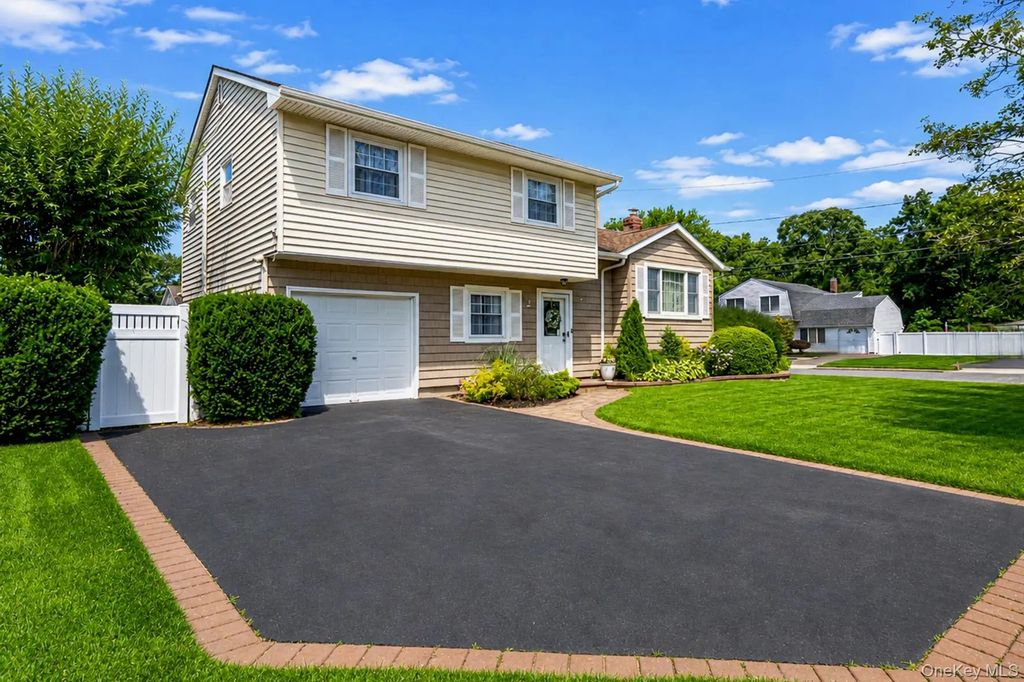 2 Gould Drive, Lake Grove