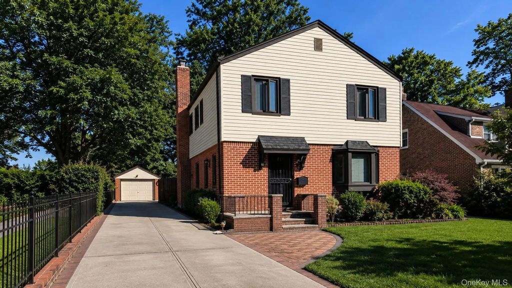 20962 Whitehall Terrace, Queens Village