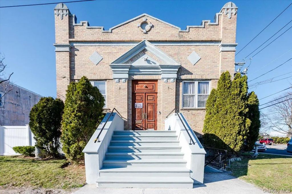 134 Jefferson, Inwood