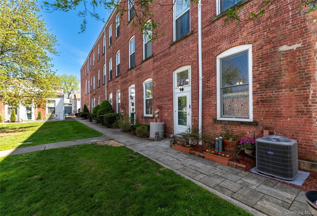 25 Village Mill, Haverstraw