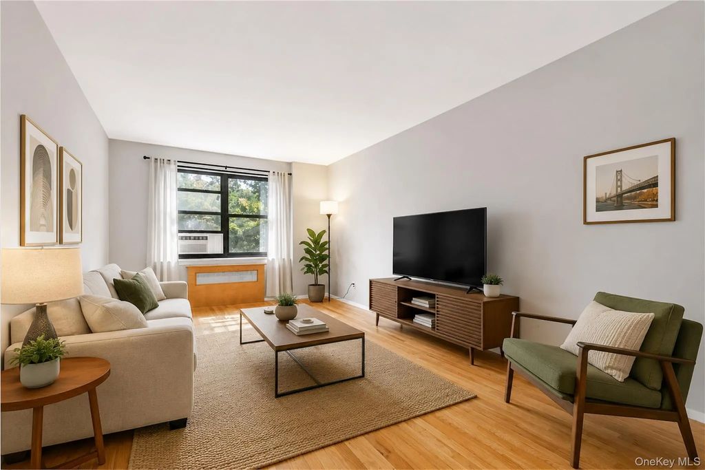 138-18 28th Road # 2f, Flushing