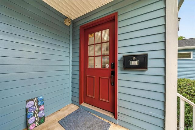 12 Scotchtown Avenue, Goshen