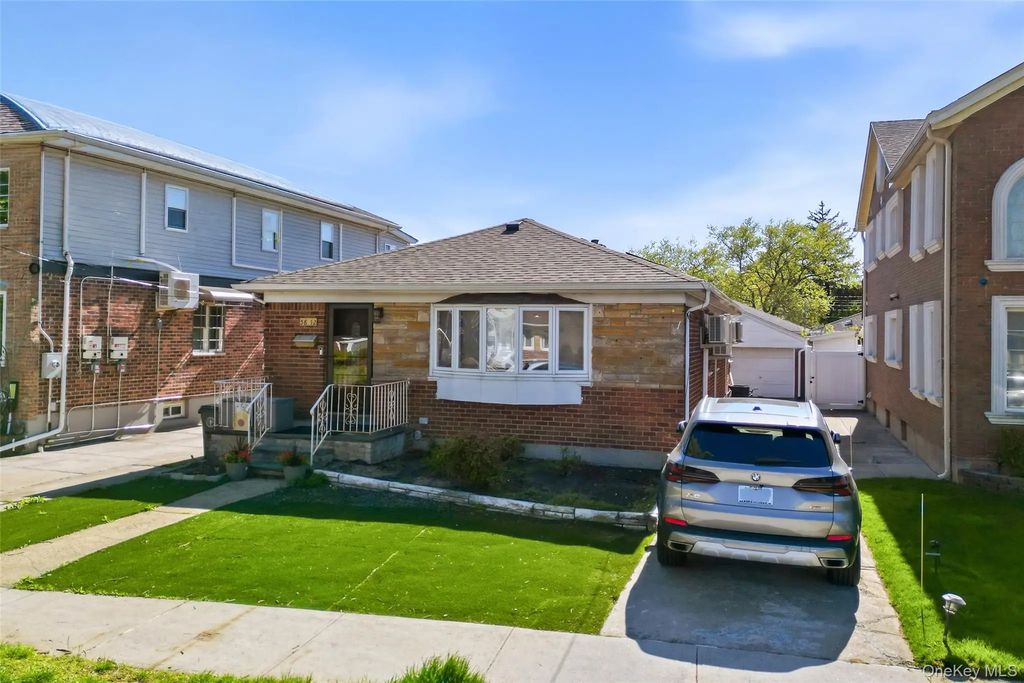 5812 264th Street, Little Neck