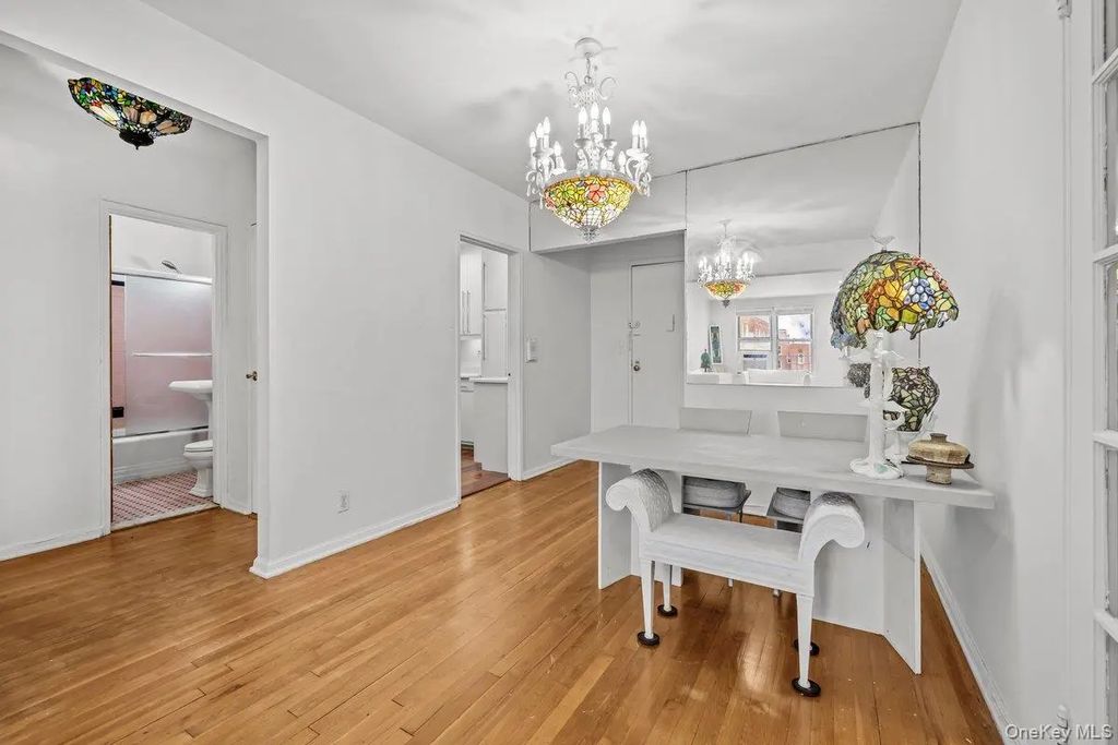 517 Riverdale Avenue # 4d, Yonkers