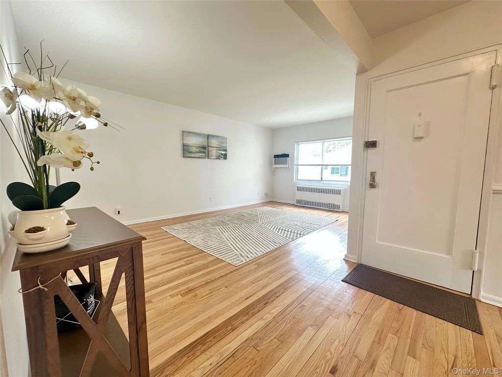 129 Fenimore Rd # 129b, Mamaroneck