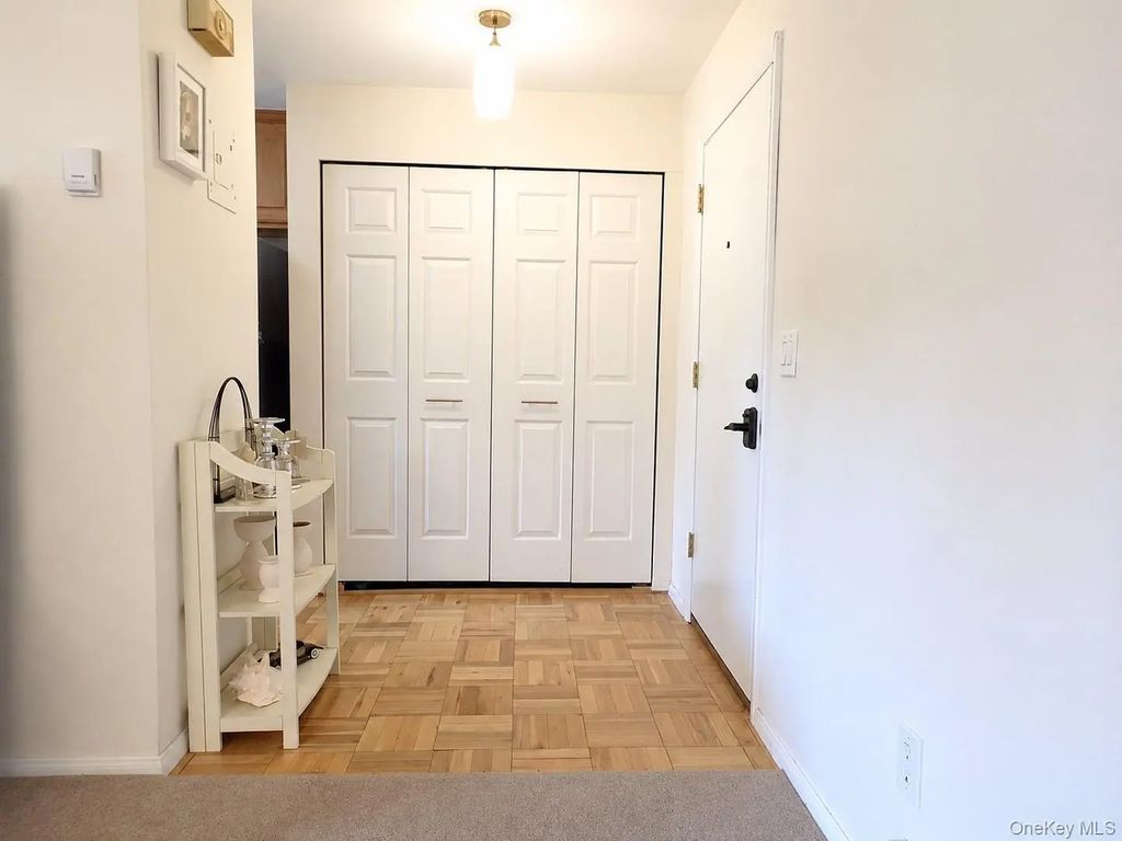 348 Central Park Avenue # C5, Scarsdale