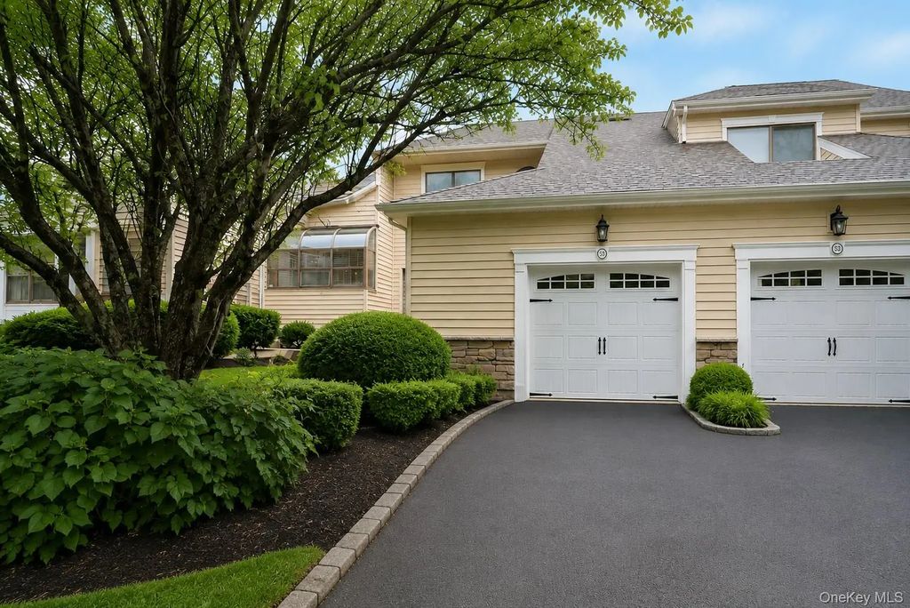 53 Villas Circle, Melville