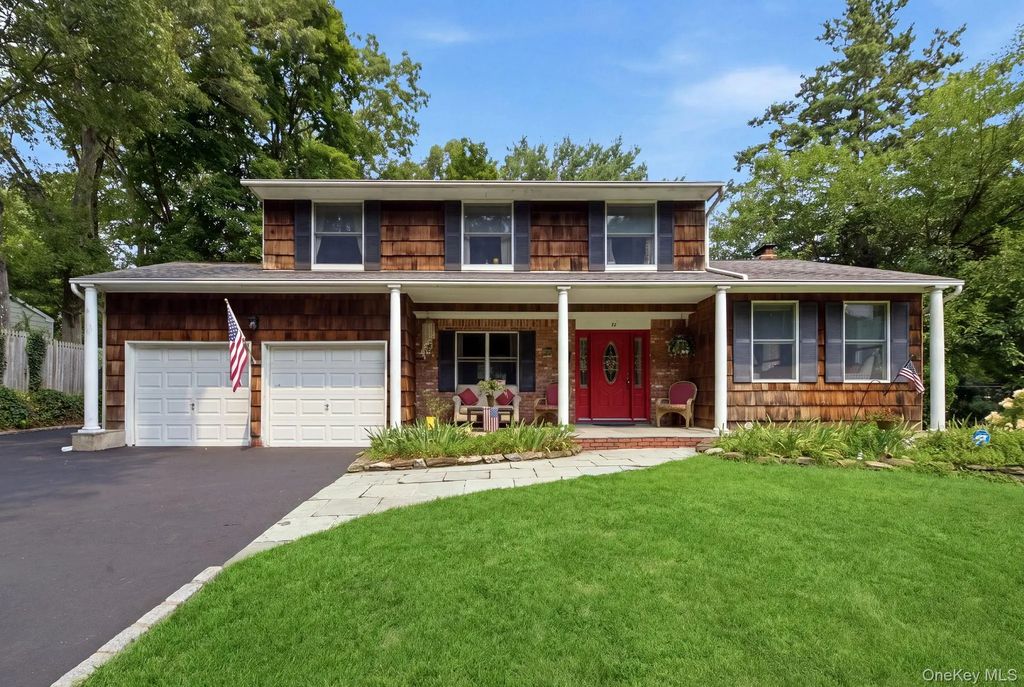26 Sheryl Crescent, Smithtown