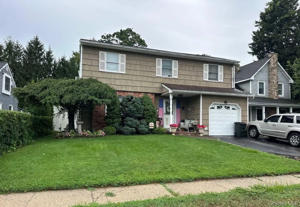 60a Maplewood Road, Huntington Station