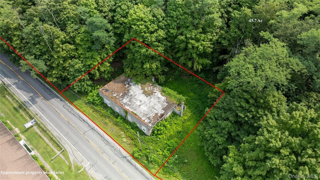 46 South Avenue, Pleasant Valley