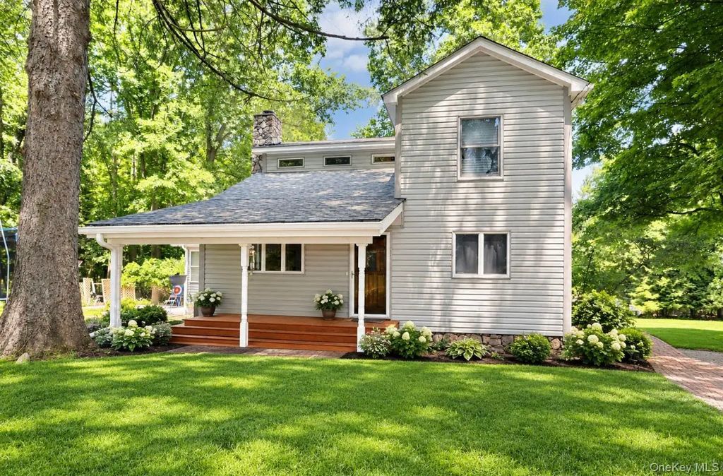 19 Farview Terrace, Suffern