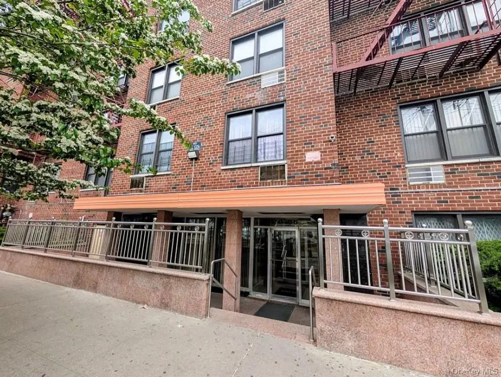 170-06 88th Avenue # 2d, Jamaica