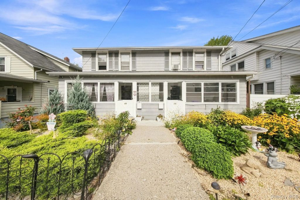 11 Sunnyside Avenue, Middletown