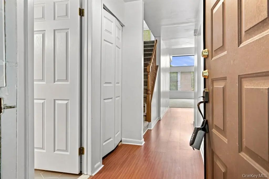 352 N Greeley Avenue, Chappaqua