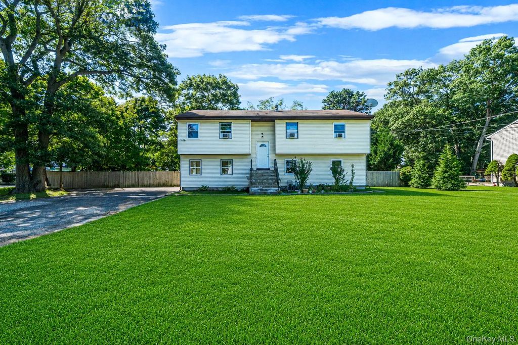 452 Ocean Avenue, Central Islip