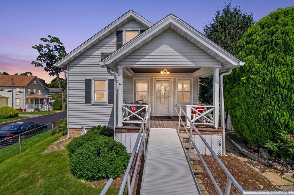 47 Woodland Avenue, Rye Brook