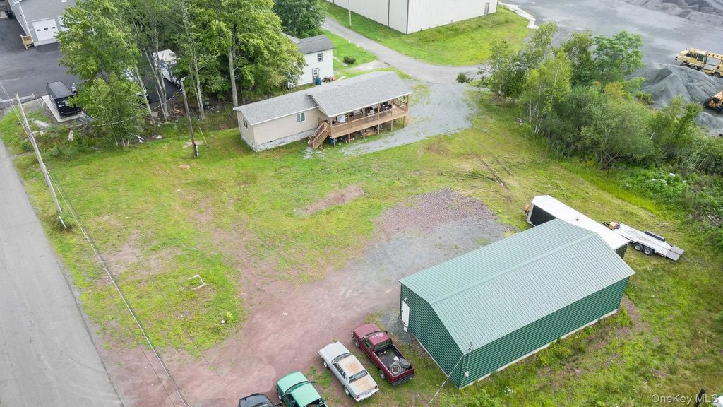 12 Gandy Lane, Monticello