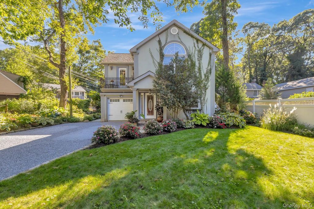 15 Wildwood Road, Wading River
