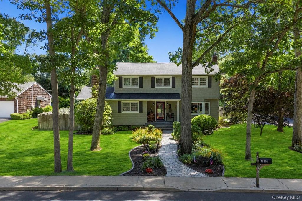 255 Lake Avenue S, Nesconset