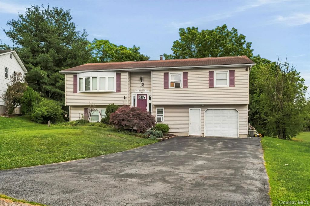 12 Veteran Circle, Monroe