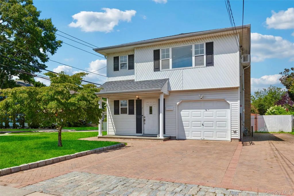 2 Wilson Street, East Rockaway