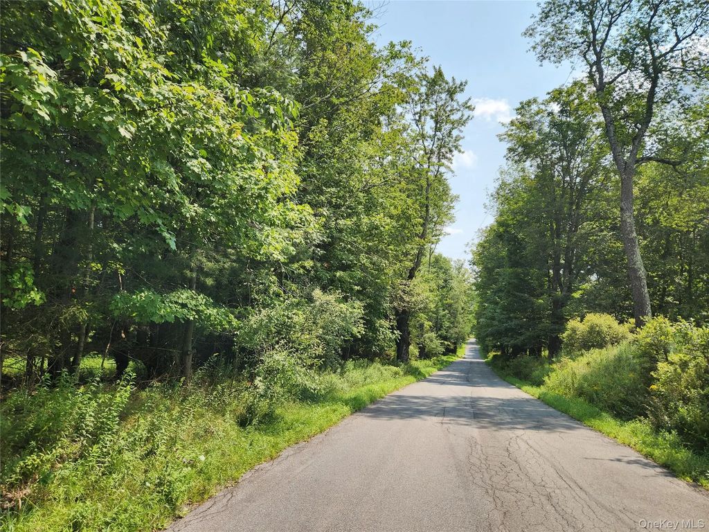 Soule Road, Bethel
