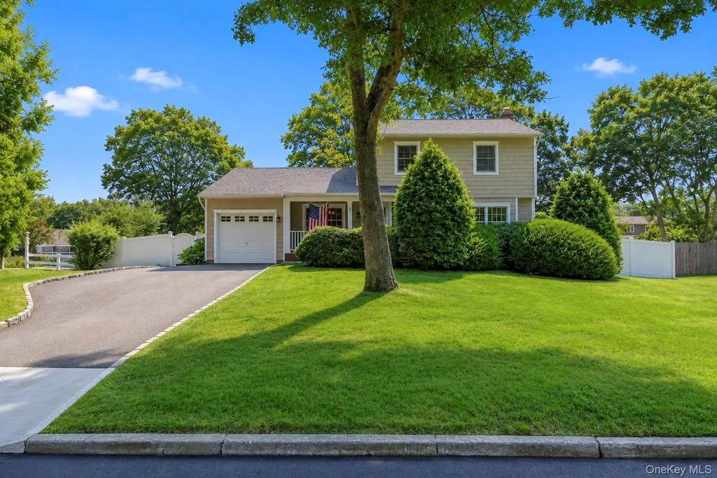 18 Elkin Drive, Middle Island