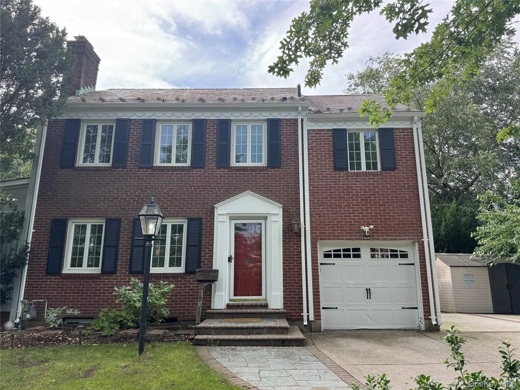 210 Clinton Road, Garden City