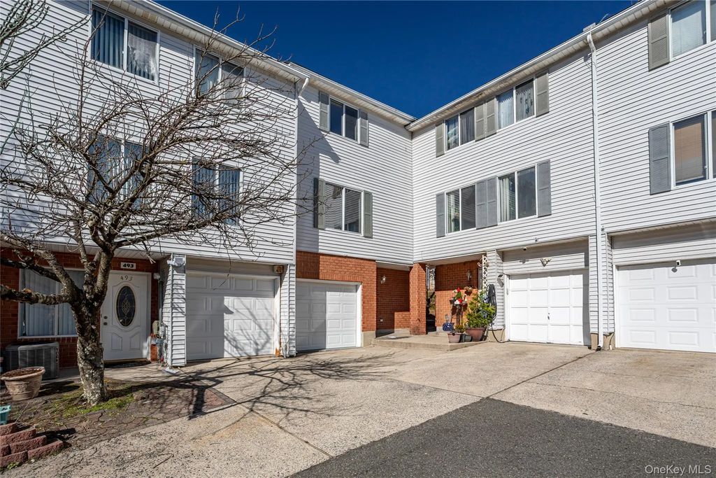 491 Ilyssa Way, Staten Island