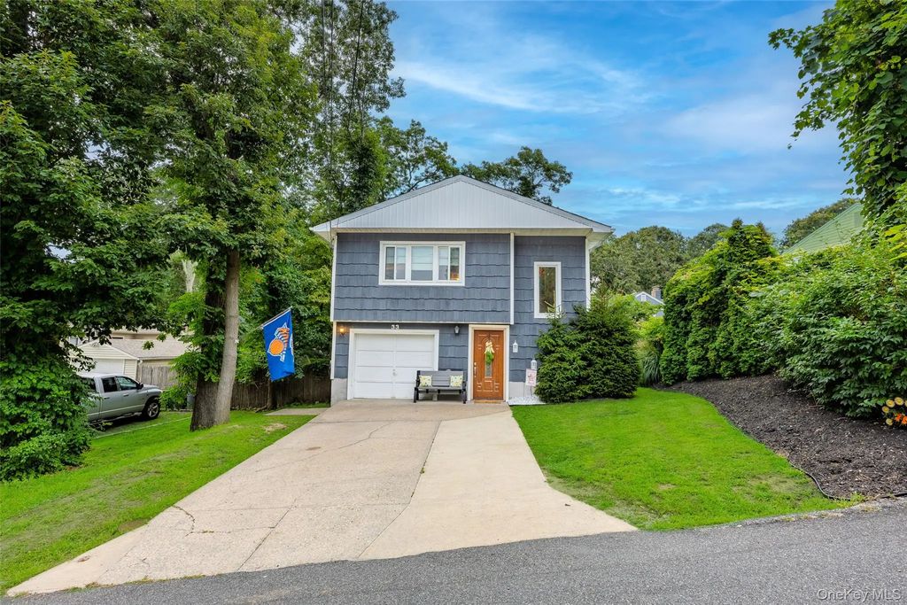 33 Manhasset Road, Sound Beach