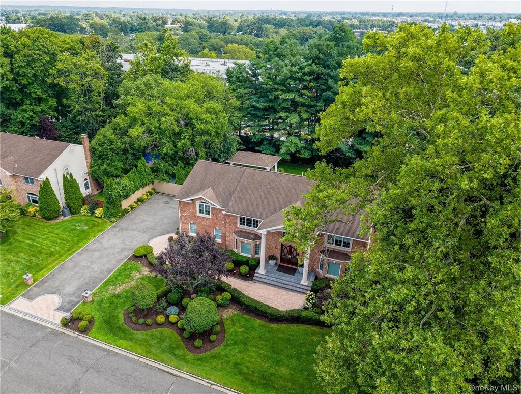 20 Stirrup Lane, Muttontown