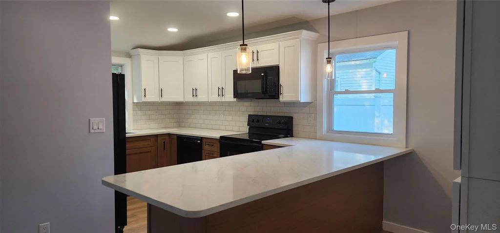 68 Montauk Drive, Mastic Beach