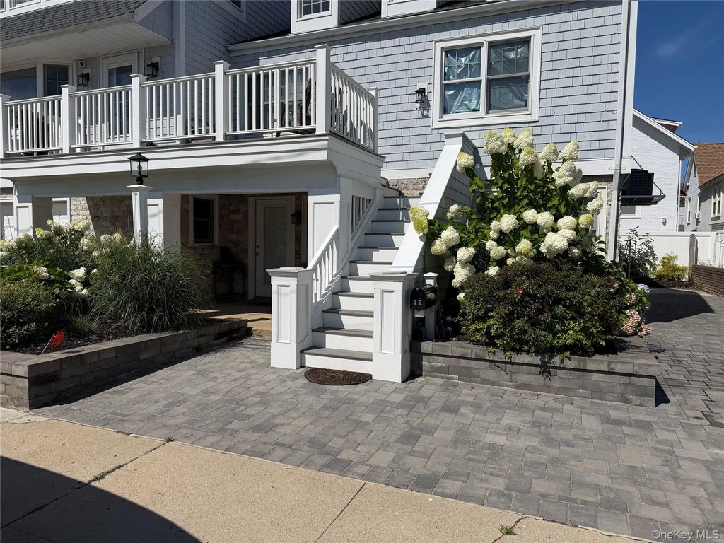 35 Trenton Avenue # 1st Floor, Long Beach