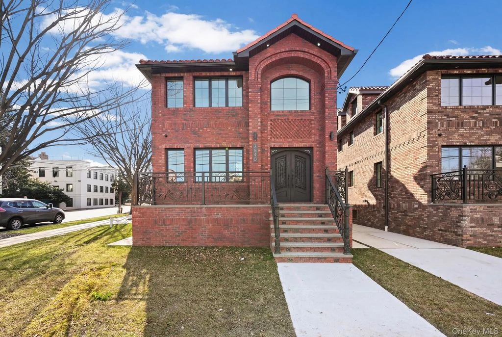 38-40 215 Street, Bayside