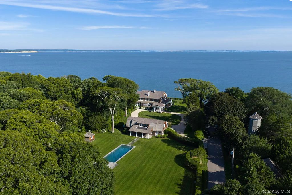 1140 Park Avenue, Mattituck
