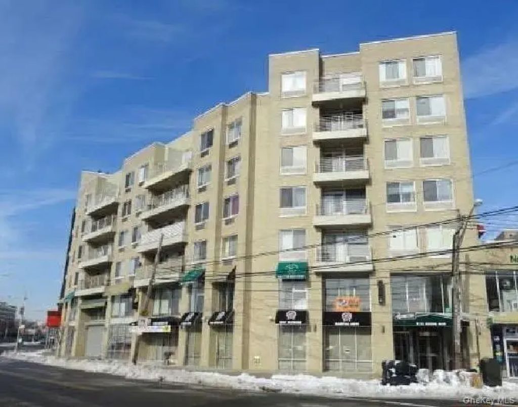 81-15 Queens # 6l, Elmhurst