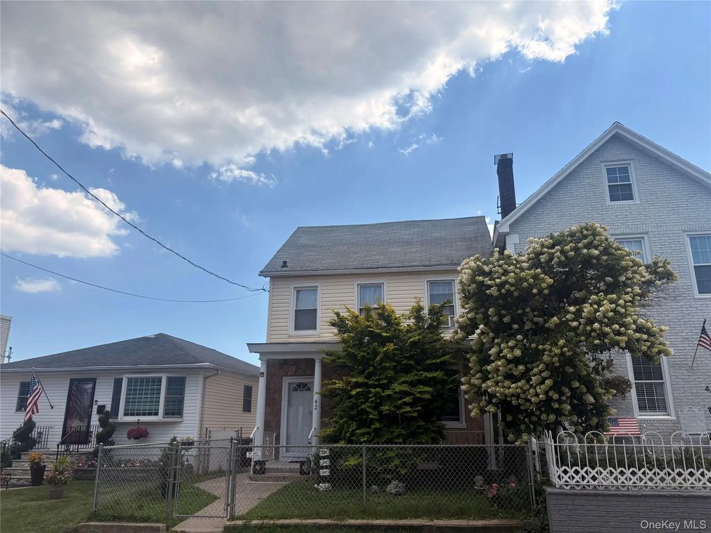 42 Saint Marys Avenue, Staten Island