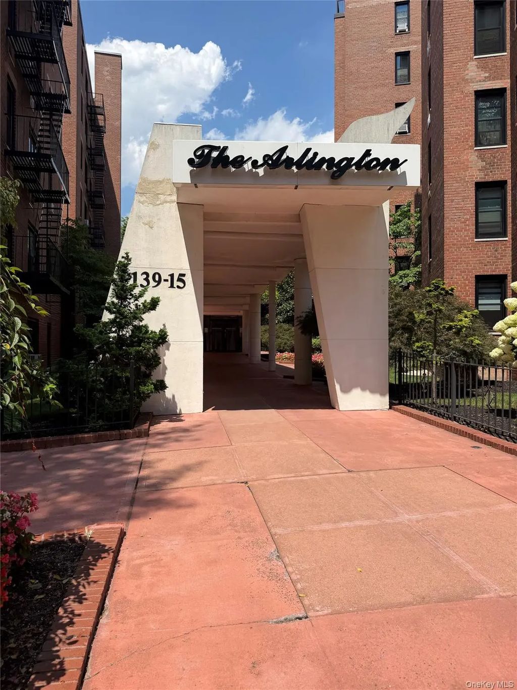 139-15 83rd Avenue # 527, Briarwood