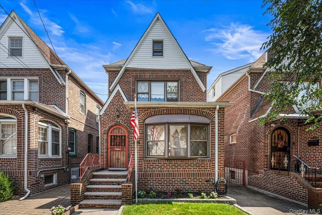 6341 84th Street, Middle Village