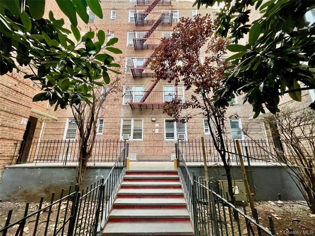 134-33 Blossom Ave # 3b, Flushing