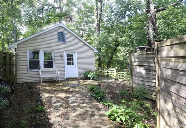 Photo of Listing #1036494