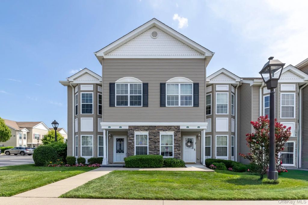 421 Autumn Drive, East Meadow