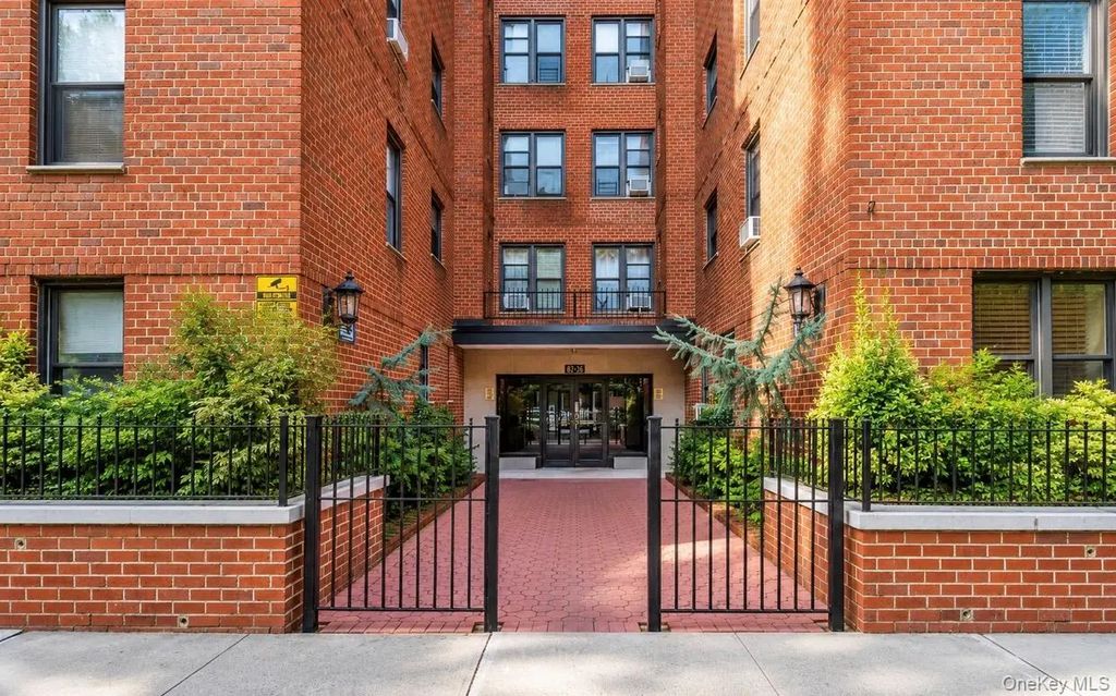 37-30 83rd Street # 5l, Jackson Heights