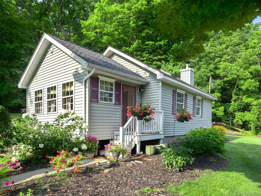 608 Kirbytown Road, Middletown