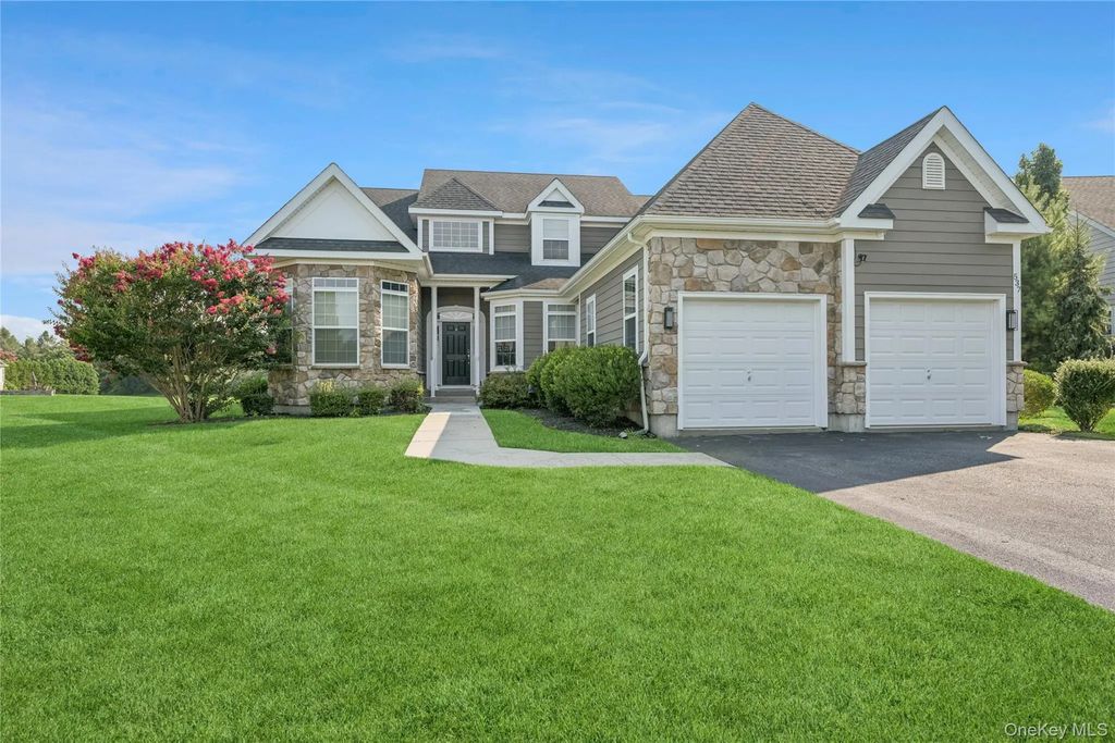 537 Hartmanns Farm Road, Riverhead
