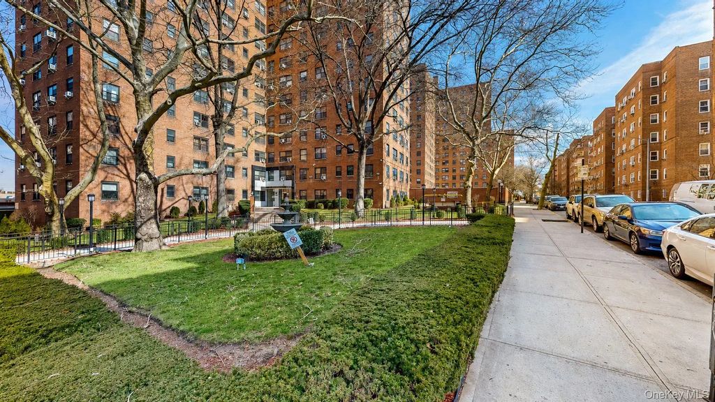 99-05 63rd Dr # 7k, Rego Park