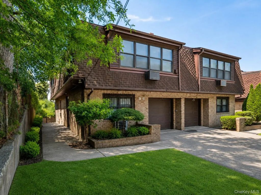 6138 233rd Street # 24, Oakland Gardens