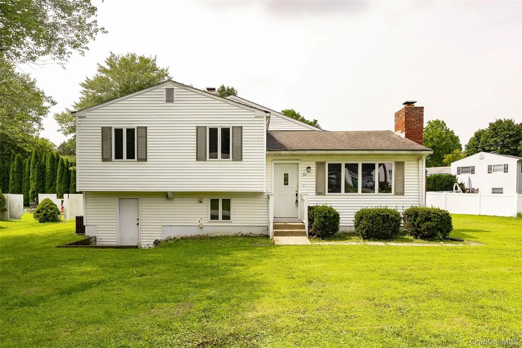 34 Riverview Drive, Fishkill