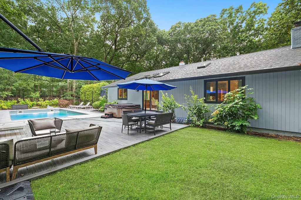 2723 Deerfield Road, Southampton
